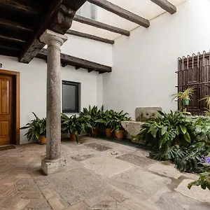 https://la-casa-de-almocita.es-andalucia.com